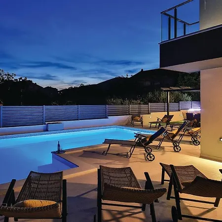 Luxury Dream House بيت للعطل
